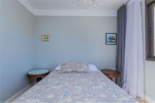 Imagem Apartamento com 3 Quartos à Venda, 131 m² em Menino Deus - Porto Alegre Imagem Apartamento com 3 Quartos à Venda, 131 m² em Menino Deus - Porto Alegre