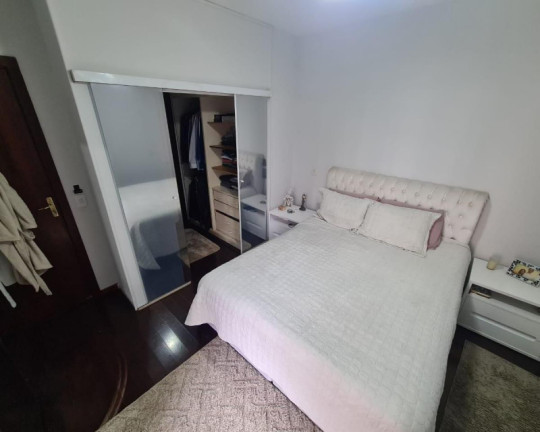 Imagem Apartamento com 3 Quartos à Venda, 109 m²