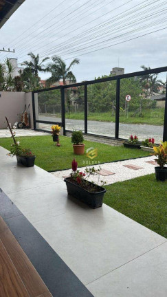 Casa com 3 Quartos à Venda, 165 m² em Bombas - Bombinhas