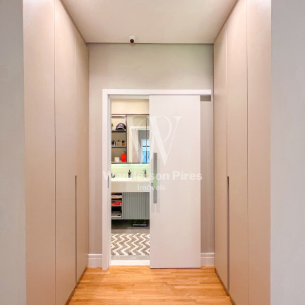 Imagem Casa com 5 Quartos à Venda, 370 m² em Cidade Tamboré - Santana De Parnaíba Imagem Casa com 5 Quartos à Venda, 370 m² em Cidade Tamboré - Santana De Parnaíba