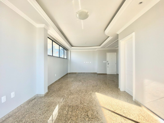 Imagem Cobertura com 3 Quartos à Venda, 240 m² em Kobrasol - São José
