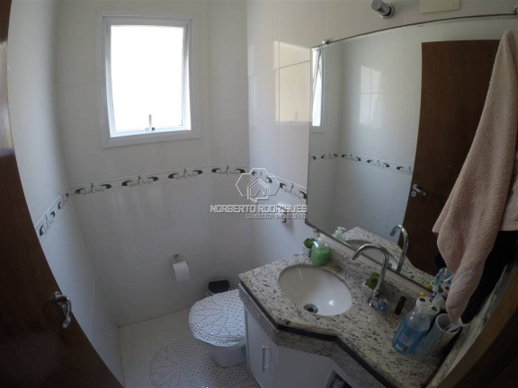 Imagem Sobrado com 4 Quartos à Venda, 232 m² em Guilhermina - Praia Grande
