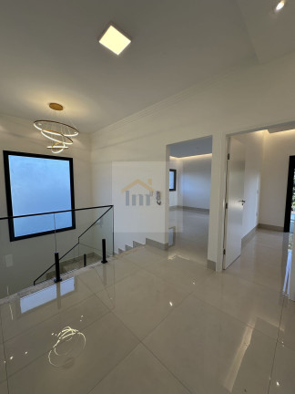 Imagem Casa com 4 Quartos à Venda, 290 m² em Setor Garavelo - Goiânia Imagem Casa com 4 Quartos à Venda, 290 m² em Setor Garavelo - Goiânia