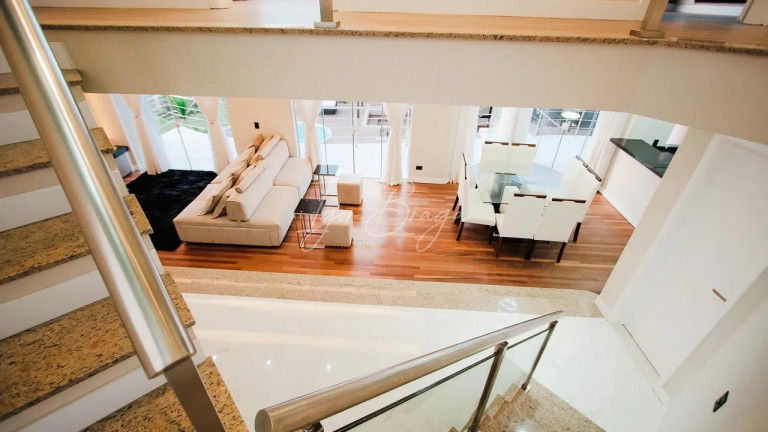 Imagem Casa com 3 Quartos à Venda, 363 m² em Butiatuvinha - Curitiba