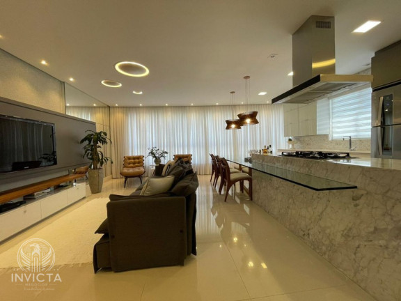 Apartamento com 3 Quartos à Venda, 115 m² em Centro - Balneário Camboriú