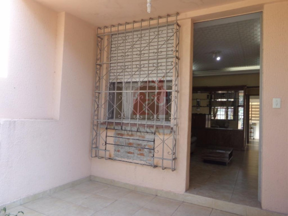 Imagem Casa com 3 Quartos à Venda, 150 m² em Menino Deus - Porto Alegre Imagem Casa com 3 Quartos à Venda, 150 m² em Menino Deus - Porto Alegre
