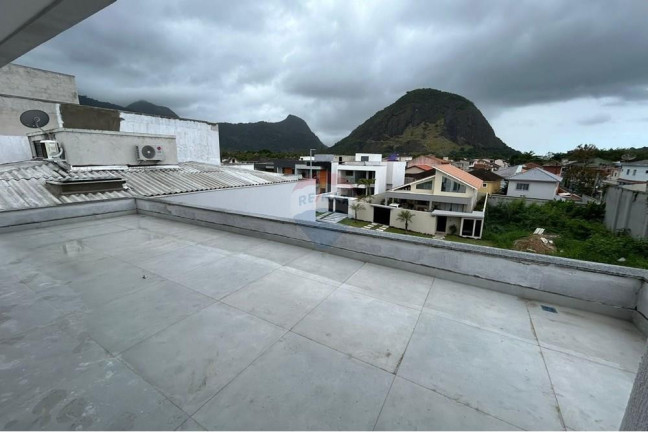 Imagem Casa de Condomínio com 5 Quartos à Venda, 200 m² em Vargem Pequena - Rio De Janeiro