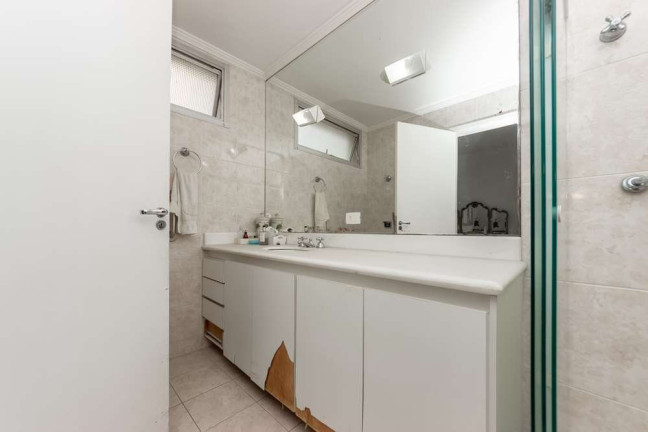 Imagem Apartamento com 3 Quartos à Venda, 210 m² em Itaim Bibi - São Paulo