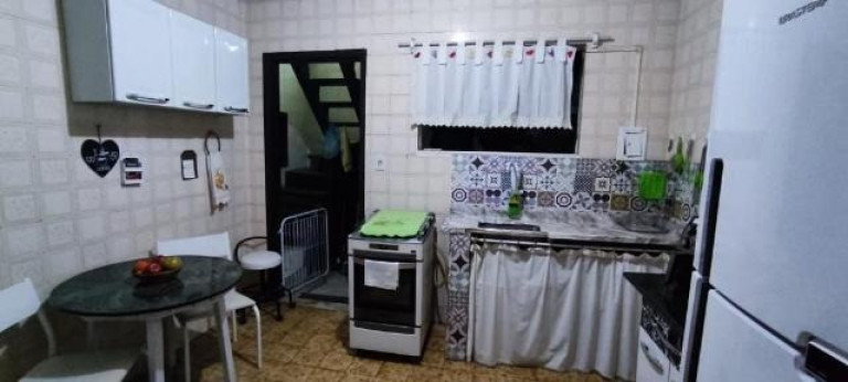 Imagem Casa com 4 Quartos à Venda, 120 m² em Itaipu - Niterói Imagem Casa com 4 Quartos à Venda, 120 m² em Itaipu - Niterói