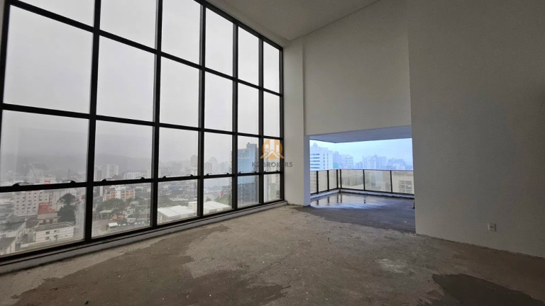 Imagem Imóvel com 4 Quartos à Venda, 278 m² em América - Joinville