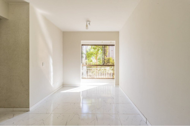 Imagem Imóvel com 2 Quartos à Venda, 58 m² em Jardim Carvalho - Porto Alegre Imagem Imóvel com 2 Quartos à Venda, 58 m² em Jardim Carvalho - Porto Alegre