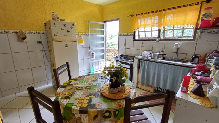 Imagem Casa com 2 Quartos à Venda, 219 m² em Estrela Dalva - Caraguatatuba Imagem Casa com 2 Quartos à Venda, 219 m² em Estrela Dalva - Caraguatatuba