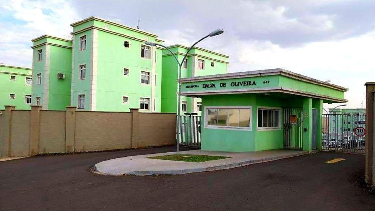 Apartamento com 2 Quartos à Venda, 50 m² em Parque Tarumã - Maringá