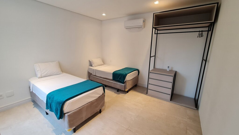 Imagem Casa com 3 Quartos à Venda, em Camburi - São Sebastião Imagem Casa com 3 Quartos à Venda, em Camburi - São Sebastião