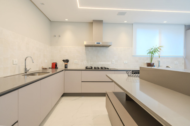 Imagem Casa com 3 Quartos à Venda, 369 m² em Santo Inácio - Curitiba Imagem Casa com 3 Quartos à Venda, 369 m² em Santo Inácio - Curitiba