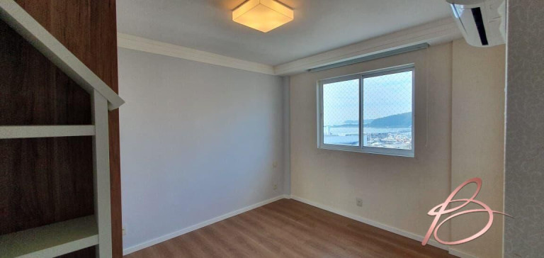Imagem Apartamento com 3 Quartos à Venda, 104 m² em Centro - Itajaí