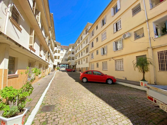 Imagem Apartamento com 2 Quartos à Venda, 71 m² em São João - Porto Alegre Imagem Apartamento com 2 Quartos à Venda, 71 m² em São João - Porto Alegre