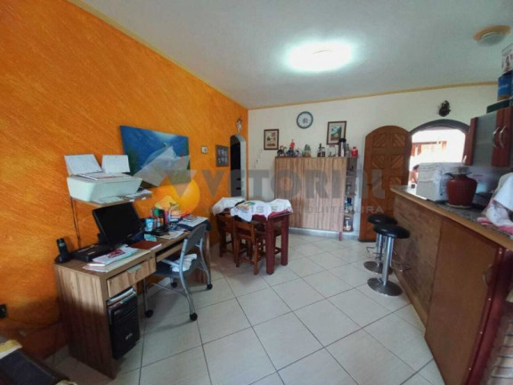 Imagem Casa com 3 Quartos à Venda, 165 m² Imagem Casa com 3 Quartos à Venda, 165 m²