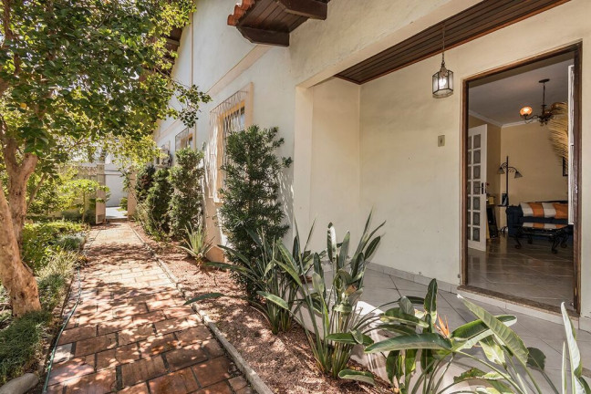 Imagem Casa com 3 Quartos à Venda, 151 m² em Santa Maria Goretti - Porto Alegre Imagem Casa com 3 Quartos à Venda, 151 m² em Santa Maria Goretti - Porto Alegre