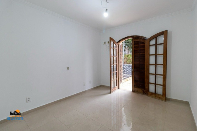 Imagem Casa com 3 Quartos à Venda, em Vila Firmiano Pinto - São Paulo Imagem Casa com 3 Quartos à Venda, em Vila Firmiano Pinto - São Paulo