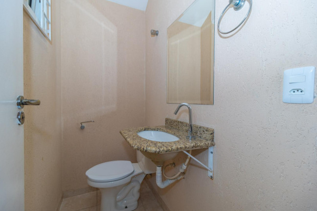 Imagem Sobrado com 3 Quartos para Alugar, 139 m² em Barreirinha - Curitiba Imagem Sobrado com 3 Quartos para Alugar, 139 m² em Barreirinha - Curitiba