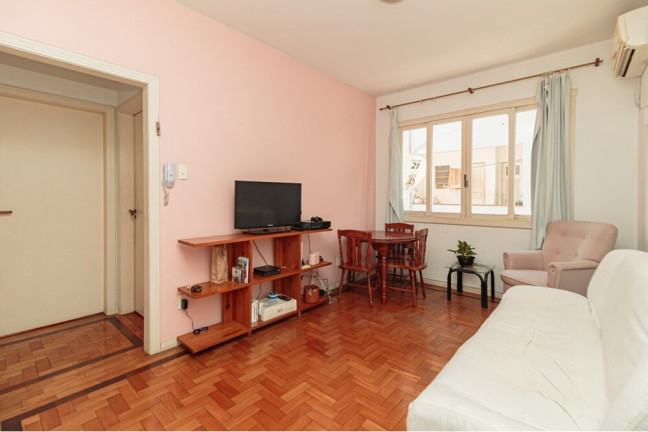 Imagem Imóvel com 2 Quartos à Venda, 63 m² em Santa Cecília - Porto Alegre Imagem Imóvel com 2 Quartos à Venda, 63 m² em Santa Cecília - Porto Alegre