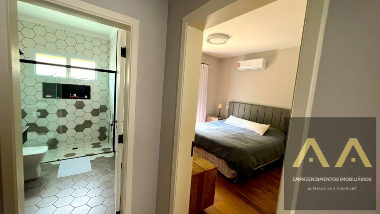Imagem Casa com 4 Quartos à Venda, 419 m² em Alphaville - Santana De Parnaíba