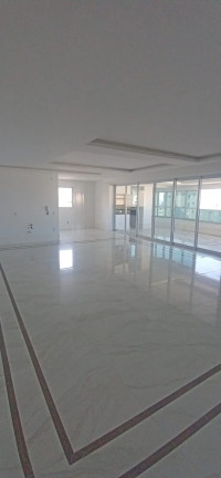 Imagem Apartamento com 4 Quartos à Venda, 254 m² em Meia Praia - Itapema Imagem Apartamento com 4 Quartos à Venda, 254 m² em Meia Praia - Itapema