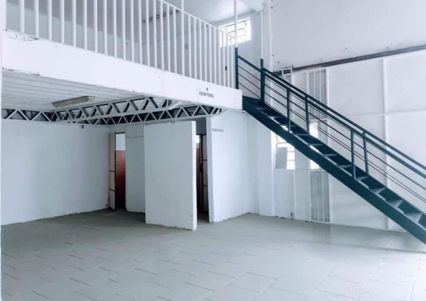 Imagem Imóvel com 6 Quartos à Venda, 78 m² em Vila Princesa Izabel - Cachoeirinha Imagem Imóvel com 6 Quartos à Venda, 78 m² em Vila Princesa Izabel - Cachoeirinha