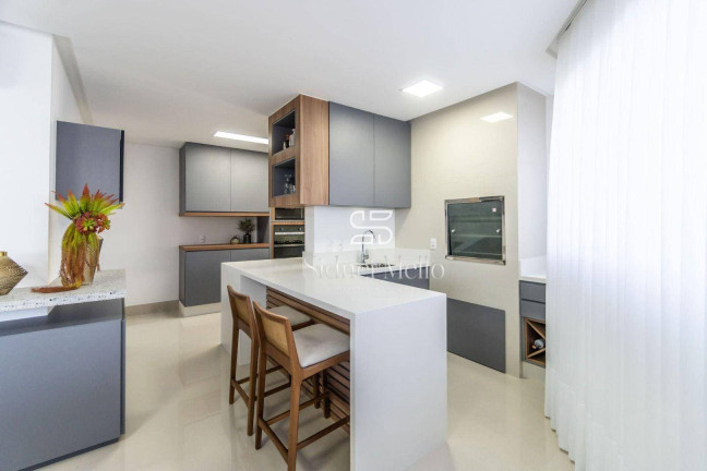Imagem Apartamento com 4 Quartos à Venda, 150 m² em 2 Quadra Centro - Balneário Camboriú