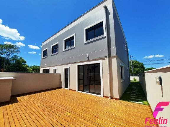 Imagem Casa com 3 Quartos à Venda, 142 m² em Campeche - Florianópolis Imagem Casa com 3 Quartos à Venda, 142 m² em Campeche - Florianópolis