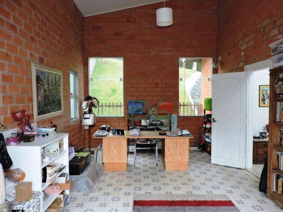 Imagem Casa com 4 Quartos à Venda, 205 m² em Parque Das Artes - Embu Das Artes Imagem Casa com 4 Quartos à Venda, 205 m² em Parque Das Artes - Embu Das Artes