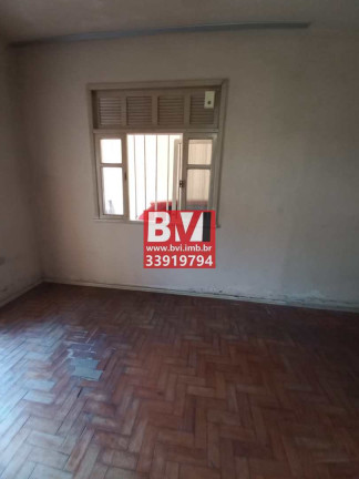 Imagem Casa com 5 Quartos à Venda, 250 m² em Vila Kosmos - Rio De Janeiro Imagem Casa com 5 Quartos à Venda, 250 m² em Vila Kosmos - Rio De Janeiro