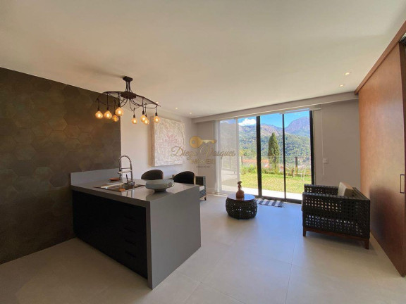 Imagem Casa com 3 Quartos à Venda, 399 m² em Panorama - Teresópolis