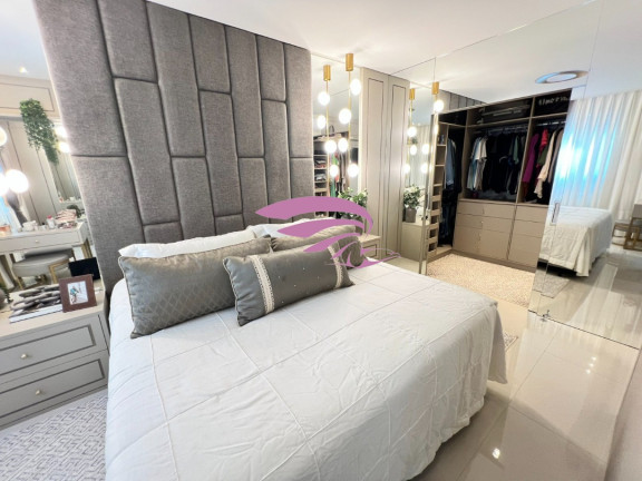 Imagem Imóvel com 3 Quartos à Venda, 159 m² em Meia Praia - Itapema Imagem Imóvel com 3 Quartos à Venda, 159 m² em Meia Praia - Itapema