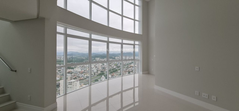 Imagem Imóvel com 4 Quartos à Venda, 227 m² em Centro - Balneário Camboriú Imagem Imóvel com 4 Quartos à Venda, 227 m² em Centro - Balneário Camboriú