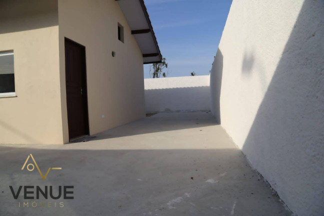 Imagem Casa com 2 Quartos à Venda, 52 m² em Balneário Dos Golfinhos - Caraguatatuba Imagem Casa com 2 Quartos à Venda, 52 m² em Balneário Dos Golfinhos - Caraguatatuba