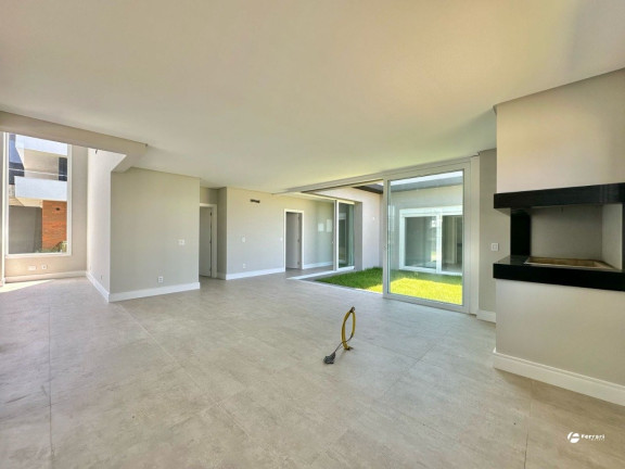 Imagem Casa de Condomínio com 4 Quartos à Venda, 181 m² em Dubai - Capão Da Canoa Imagem Casa de Condomínio com 4 Quartos à Venda, 181 m² em Dubai - Capão Da Canoa