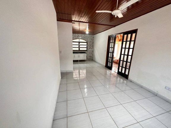 Imagem Casa com 2 Quartos à Venda, 85 m² em Balneário Copacabana - Caraguatatuba