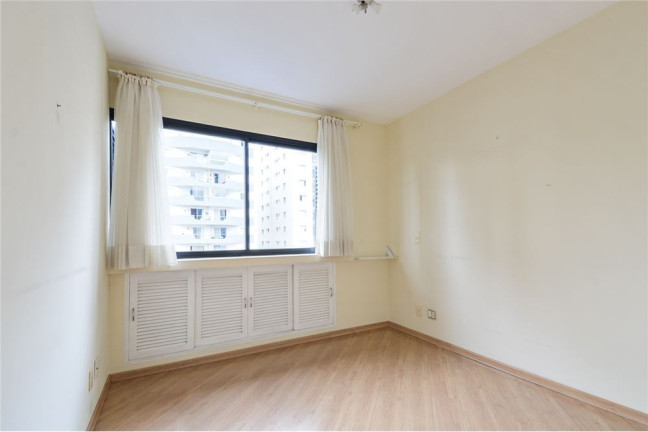 Imagem Imóvel com 3 Quartos à Venda, em Vila Olímpia - São Paulo Imagem Imóvel com 3 Quartos à Venda, em Vila Olímpia - São Paulo