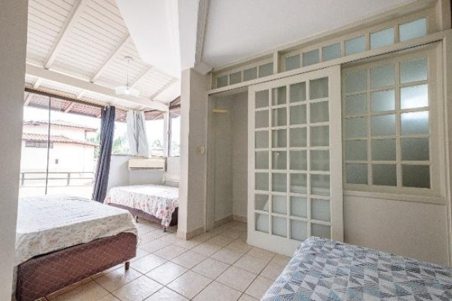Imagem Sobrado com 3 Quartos para Alugar, 160 m² em Cachoeira Do Bom Jesus - Florianópolis