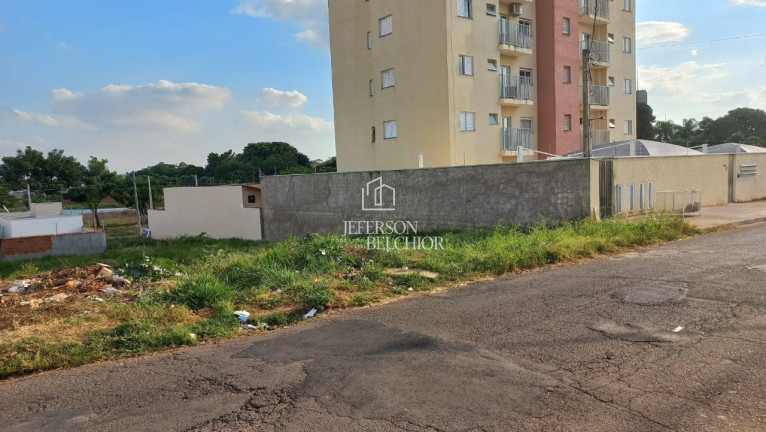 Imagem Terreno à Venda, 250 m² em Jardim Novo Ii - Mogi Guaçu Imagem Terreno à Venda, 250 m² em Jardim Novo Ii - Mogi Guaçu