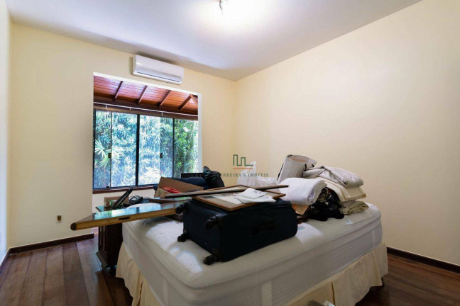 Imagem Casa com 4 Quartos à Venda, 365 m² em Piratininga - Niterói Imagem Casa com 4 Quartos à Venda, 365 m² em Piratininga - Niterói