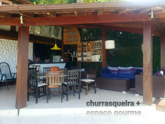Imagem Casa com 5 Quartos à Venda, 580 m² em Centro - São José Imagem Casa com 5 Quartos à Venda, 580 m² em Centro - São José