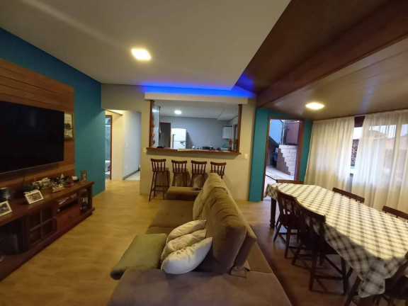 Casa com 5 Quartos à Venda,  em Conego - Nova Friburgo
