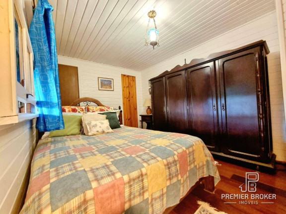 Imagem Casa com 4 Quartos à Venda, 300 m² em Albuquerque - Teresópolis Imagem Casa com 4 Quartos à Venda, 300 m² em Albuquerque - Teresópolis
