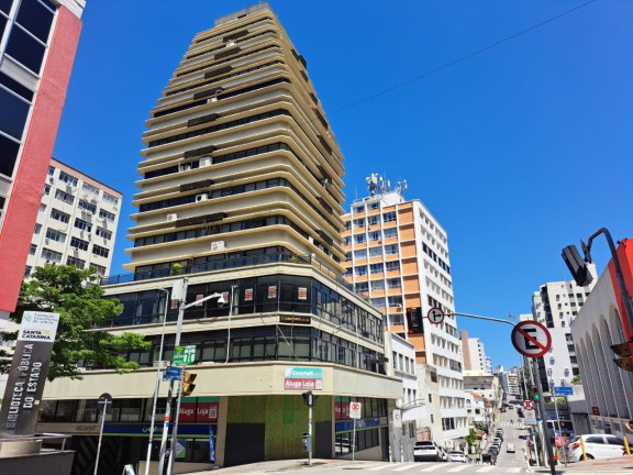 Sala Comercial à Venda, 55 m² em Centro - Florianópolis