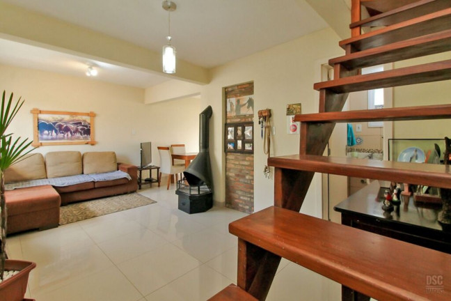 Imagem Imóvel com 3 Quartos à Venda, em Hípica - Porto Alegre Imagem Imóvel com 3 Quartos à Venda, em Hípica - Porto Alegre