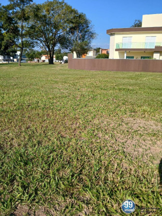 Terreno à Venda, 450 m² em Ninho Verde Ii - Pardinho
