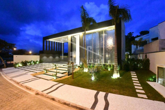 Casa com 6 Quartos à Venda, 832 m² em Riviera - Bertioga